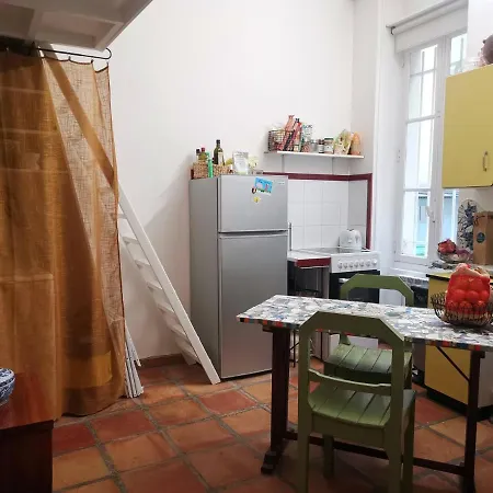 Charmant Studio Atypique Διαμέρισμα *